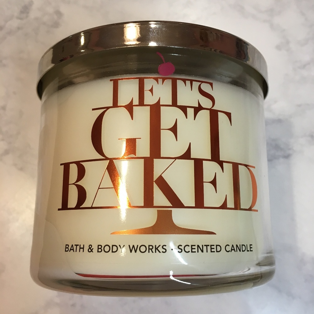 Bath & Body Works Nutmeg Cupcake 3 Wick Candle